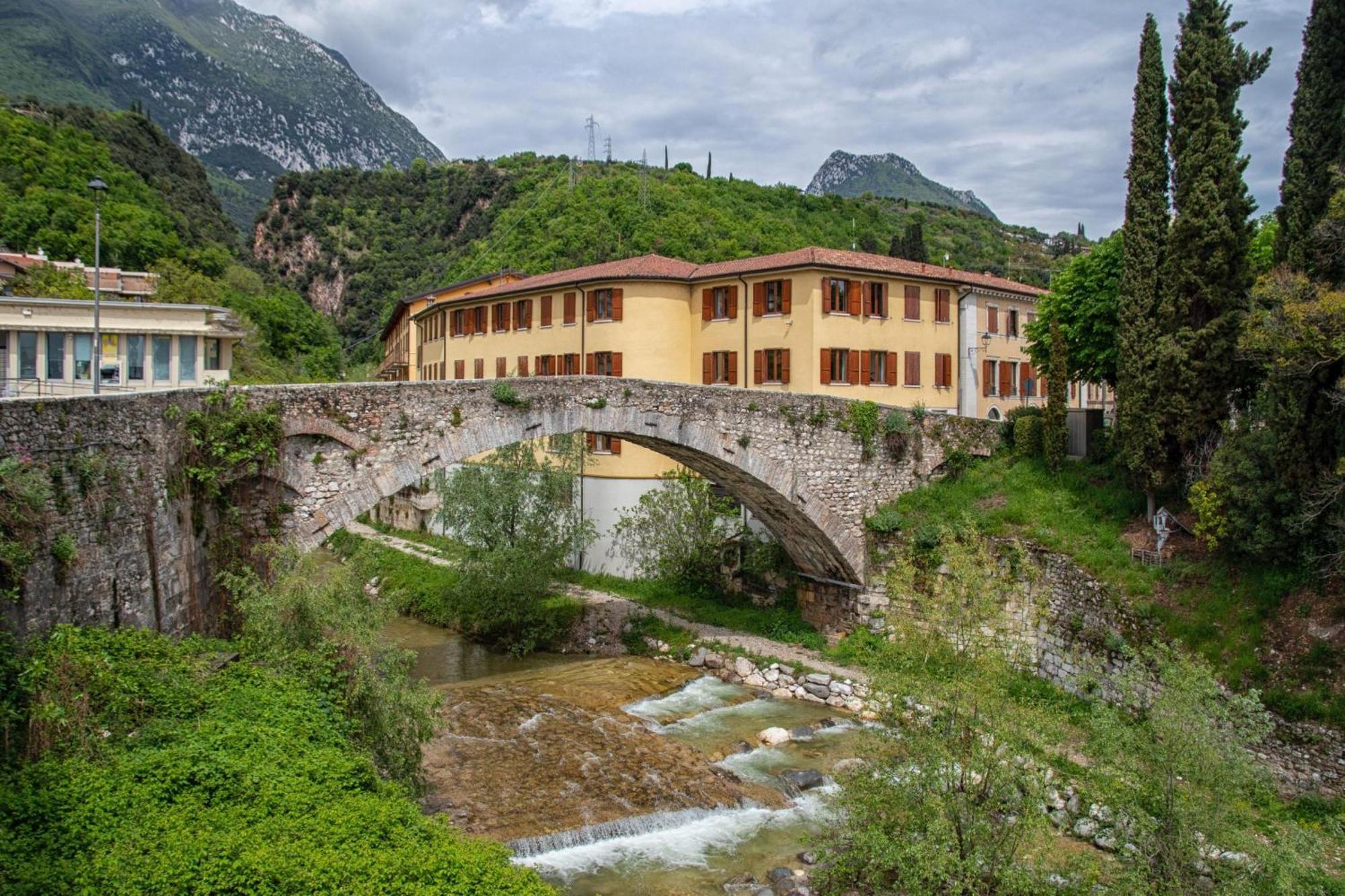 Angela -Terrace & Beautiful View Lake - Happy Rentals Toscolano Maderno Exteriör bild